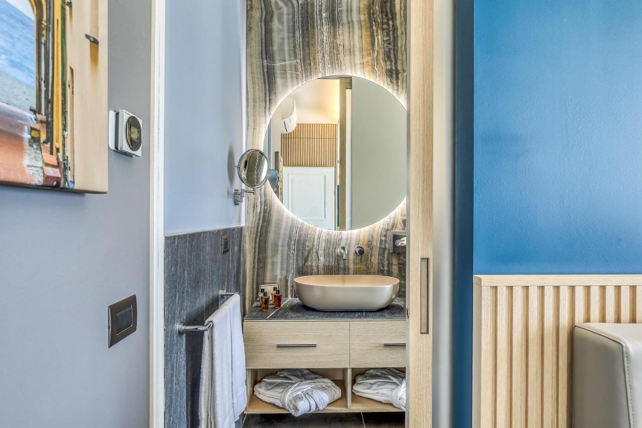 Hotel Albatros วาริกอตติ ภายนอก รูปภาพ